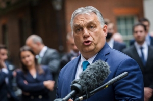 Orban očekuje ‘milione’ ilegalnih migranata u Evropi