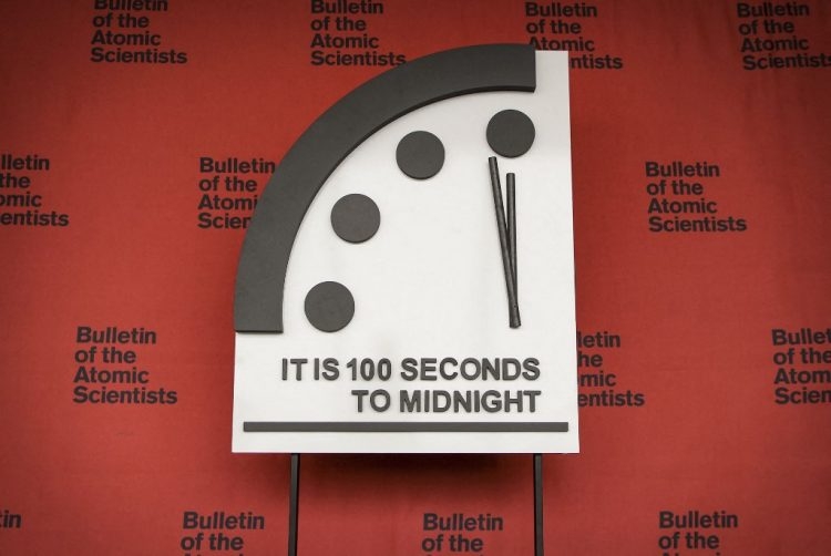 Kazaljka sata Sudnjeg dana ostaje na 100 sekundi do ponoći
